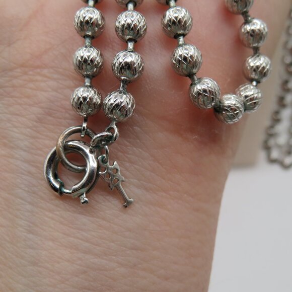 Crown Trifari Silver Tone Textured Beaded Necklace Extra Long - Picture 7 of 8